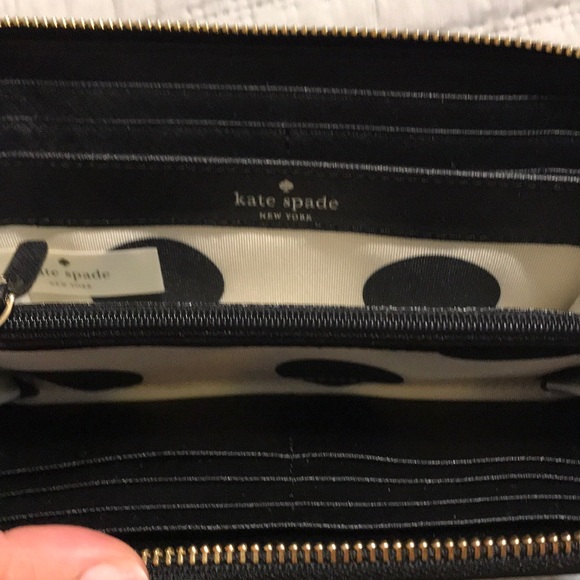 Kate Spade Wallet - Picture 4 of 6